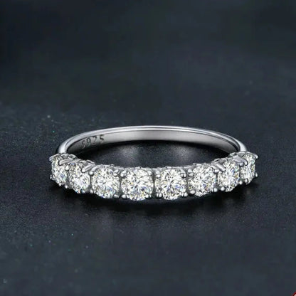0.8 CT Moissanit Eternity Ring für Damen